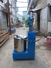 Dispenser dosing machine filling machine feeder for liquid ingredients for doll and PVC toy china factory